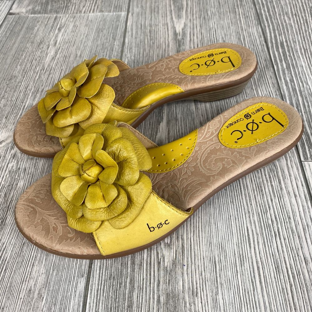 Born Concepts BOC Leather Slide On Sandals. DISCOUNT SHIPPING